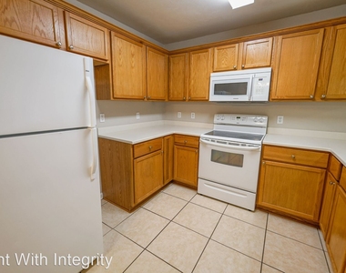 241 Dixie Drive Unit 6 - Photo Thumbnail 9