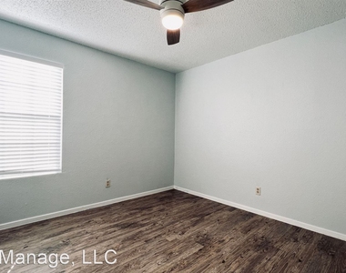 8813 Pineridge Dr. - Photo Thumbnail 5