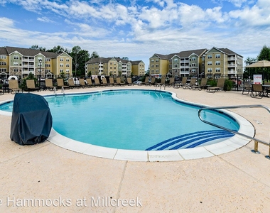 4402 Hammocks Drive - Photo Thumbnail 14