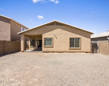 253 E Saddle Way - Photo Thumbnail 23