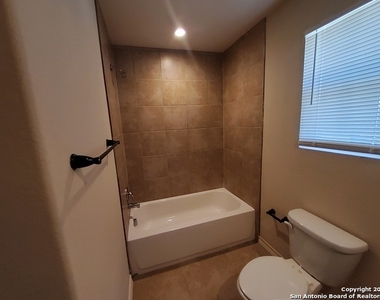 6003 Karly Way - Photo Thumbnail 19