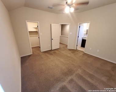 6003 Karly Way - Photo Thumbnail 10