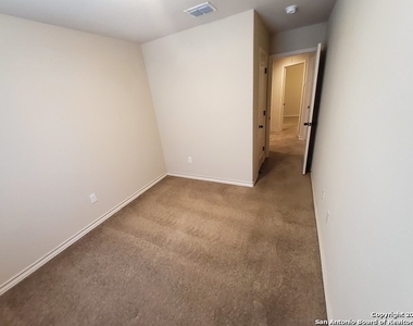 6003 Karly Way - Photo Thumbnail 22