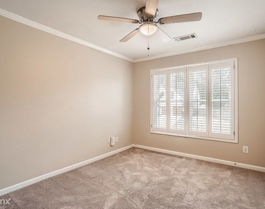 1680 River Oak Unit - Photo Thumbnail 13