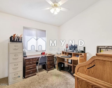 9670 E Mt Baldy Way - Photo Thumbnail 18