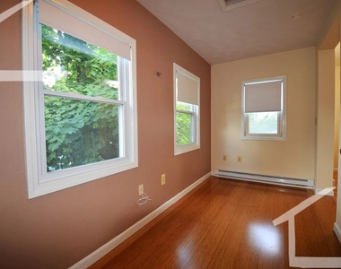 39 Montfern Ave Apt 2 - Photo Thumbnail 15