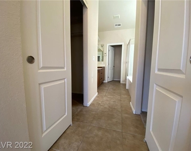 9711 Mount Kenyon Street - Photo Thumbnail 12