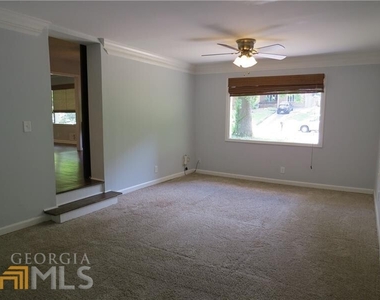 1570 Van Epps Street Se - Photo Thumbnail 8