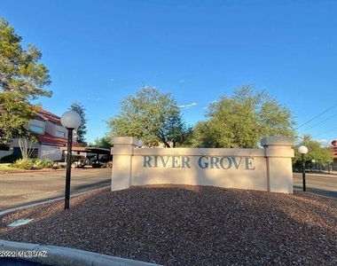 4281 N River Grove Circle - Photo Thumbnail 3