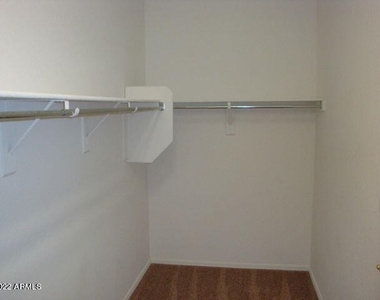 41436 N Bent Creek Way - Photo Thumbnail 30