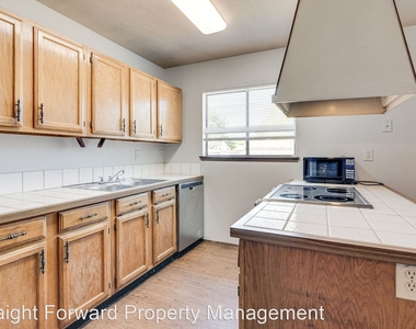 5905 Deerfoot Trl - Photo Thumbnail 12