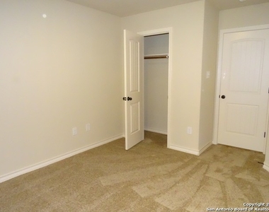 6930 Lakeview Dr - Photo Thumbnail 24