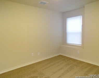 6930 Lakeview Dr - Photo Thumbnail 19