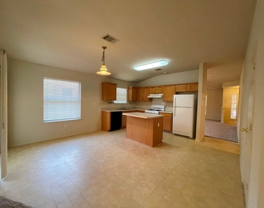 2216 Ada Ln. - Photo Thumbnail 12