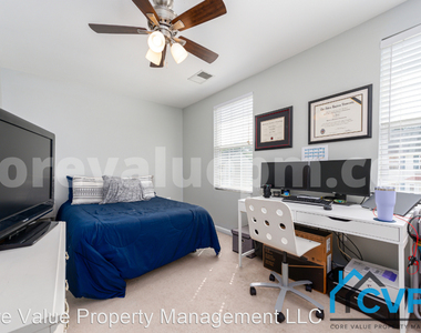 814 Croggan Cres - Photo Thumbnail 23