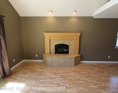 9641 Eagle Hills Way - Photo Thumbnail 1