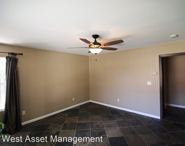 9641 Eagle Hills Way - Photo Thumbnail 12