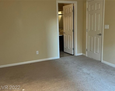 5895 Mendocino Hill Avenue - Photo Thumbnail 2