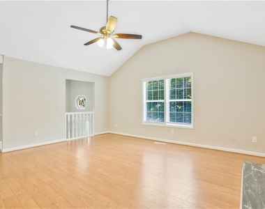 2712 Candler Court Sw - Photo Thumbnail 15