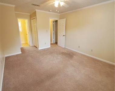 1390 Kennesaw Trace Court Nw - Photo Thumbnail 14