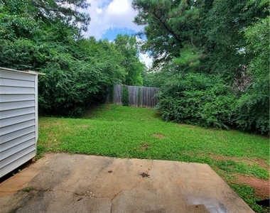 1390 Kennesaw Trace Court Nw - Photo Thumbnail 21