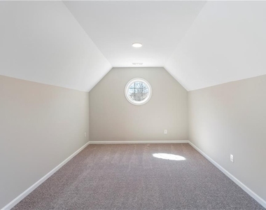 2307 Ravinia Court Ne - Photo Thumbnail 16