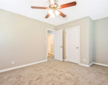 2497 Brentwood Road - Photo Thumbnail 22