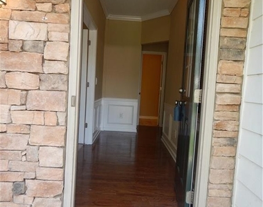 495 Friars Head Drive - Photo Thumbnail 1