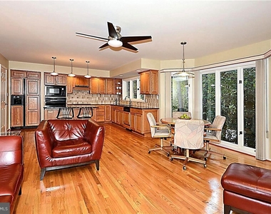 1404 Hemingway Court - Photo Thumbnail 4