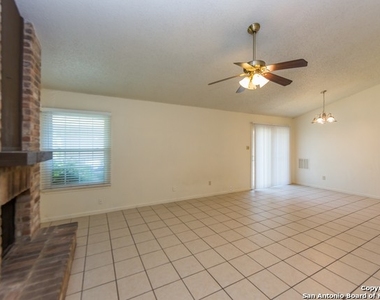 3622 Stoney Meadow St - Photo Thumbnail 4