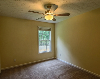 1008 Pine Acre - Photo Thumbnail 23