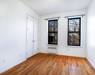 279 Linden Street - Photo Thumbnail 3