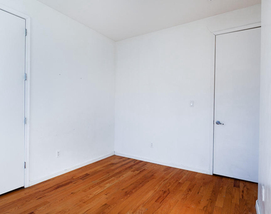 279 Linden Street - Photo Thumbnail 7