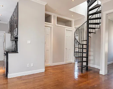 338 East 100th Street - Photo Thumbnail 2