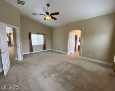 8420 Winterchase Place - Photo Thumbnail 15