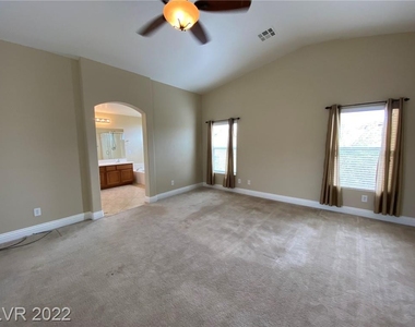 8420 Winterchase Place - Photo Thumbnail 16