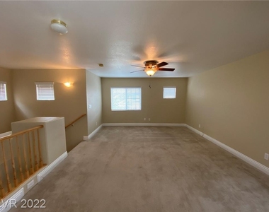 8420 Winterchase Place - Photo Thumbnail 11