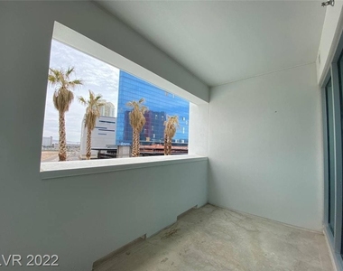 2700 Las Vegas Boulevard - Photo Thumbnail 18