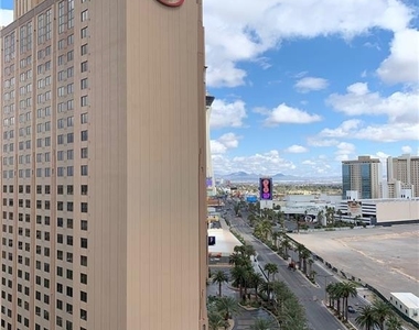 2700 Las Vegas Boulevard - Photo Thumbnail 14