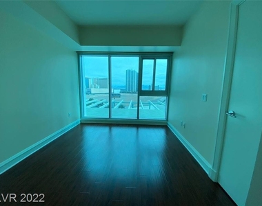 2700 Las Vegas Boulevard - Photo Thumbnail 21