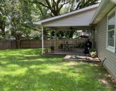 3057 Laredo Drive - Photo Thumbnail 2