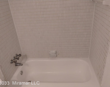 6033 Sw 35th Street Unit 101 - Photo Thumbnail 9