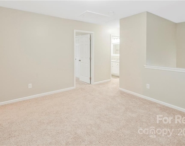 5037 Silabert Avenue - Photo Thumbnail 14