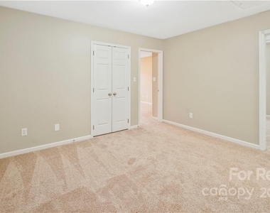 5037 Silabert Avenue - Photo Thumbnail 19