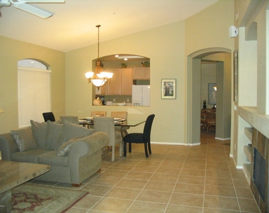 8180 E Michelle Drive - Photo Thumbnail 4