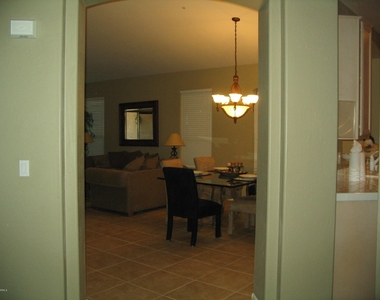 8180 E Michelle Drive - Photo Thumbnail 2