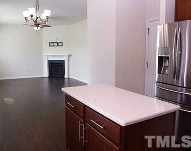 1812 Austin Ridge Parkway - Photo Thumbnail 9