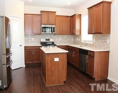 1812 Austin Ridge Parkway - Photo Thumbnail 6