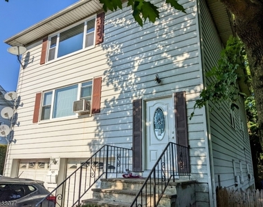 105 Ringwood Ave - Photo Thumbnail 1