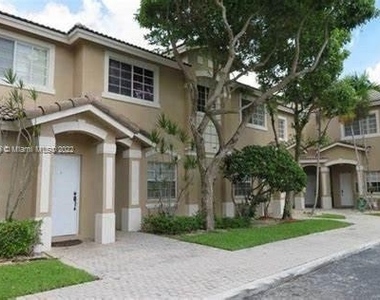 5737 Nw 114th Path - Photo Thumbnail 2